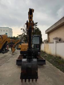 Miniexcavadora Usada SY60C de 6 Toneladas, Excavadora Hidráulica de Orugas para Paisajismo y Pequeños Proyectos de Construcción - Product Image 4