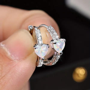 Pendientes de Oro Blanco E3649 con Forma de Corazón y Ópalo, Joyería de Cristal para Uso Diario Romántico para Mujer - Product Image 3