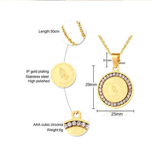 Pendentif <span class=keywords><strong>médaille</strong></span> ronde en acier inoxydable plaqué <span class=keywords><strong>or</strong></span> collier avec incrustation de zircon gravé Bible verset bijoux cadeau pour unisexe - Product Image 3