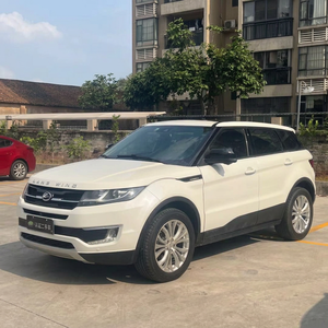 Landwind X7 2017 1.5T d'occasion, SUV blanc de luxe - Product Image 1