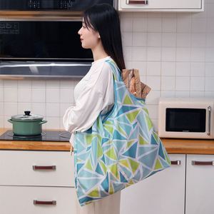 Fabricants de sacs de courses pliables réutilisables en nylon et polyester, durables, personnalisés, écologiques et recyclables, imperméables - Product Image 2