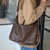 Tas Bahu Kasual Wanita Kulit Vegan Multifungsi Lipat Tali Dapat Disesuaikan Tas Ritsleting Tali Tunggal Poliester Fashion Jalanan