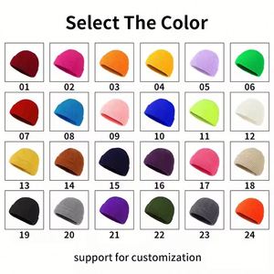 Bonnet d'hiver tricoté épais en acrylique uni et pelucheux pour femmes et hommes, avec logo personnalisé, idéal pour la plage, les affaires, motif fruits ou argyle - Vente en gros - Product Image 6