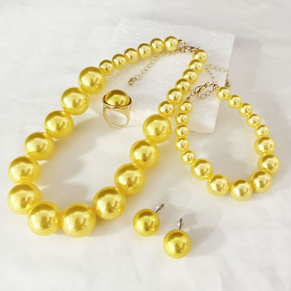 Jaune