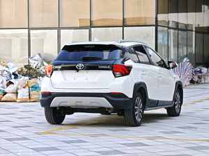 <span class=keywords><strong>Toyota</strong></span> <span class=keywords><strong>Yaris</strong></span> S L d'occasion <span class=keywords><strong>2021</strong></span> propre avec caméra de recul, 5 places, SUV, boîte automatique, pneus R15, conduite à gauche - Product Image 3