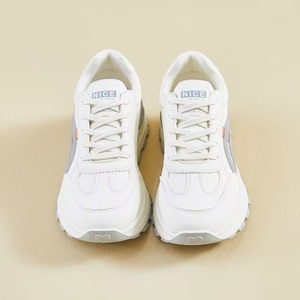 Sneakers pour femmes, nouvelles baskets décontractées polyvalentes pour étudiantes, légères et conçues pour la course à pied - Product Image 4