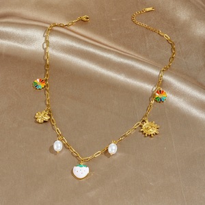 Collar de Acero Inoxidable con Colgante de Corazón de Fresa y Goteo de Aceite, Chapado en <span class=keywords><strong>Oro</strong></span>, con Perla de Girasol y Múltiples Colgantes, Joyería al por Mayor - Product Image 4