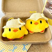 Porte-clés en peluche exquis en forme de poulet jaune mignon, accessoire universel pour sac, pendentif pour étudiante, vente en gros