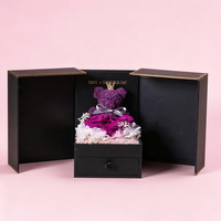 Boîte cadeau de fleurs éternelles - une boîte cadeau de fleurs en forme d'ours - boîte à bijoux - cadeau pour la Saint-Valentin