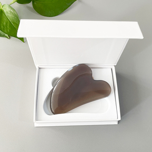 Strumento viso Gua Sha in pietra ossidiana nera - Product Image 2