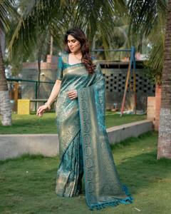 Excellent Quality Pure <b>Golden</b> and Silver Zari Kanchivaram Soft Silk for Wedding and Party Occasion at Bulk Price - Product Image 4