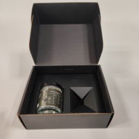 Hoogwaardige op maat gemaakte full-color zelfopvouwbare vouwdozen van golfkarton met embossing, matte laminatie, elegant design en biologisch afbreekbaar.