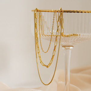 Collier à chaînes superposées en acier inoxydable plaqué or 18 carats, maillons géométriques multicouches, pour usage quotidien - Product Image 3