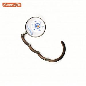 Porte-sac pliable personnalisé avec logo promotionnel, crochet rond en métal pour sac à main - Product Image 3