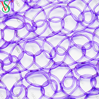 Décoration extérieure de Noël Résistance aux UV 1*10m Irrégulière 2.5cm Ouverture Motif extérieur Matériau léger Tapis net en PVC
