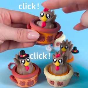 Clicker antiestrés de pavo de Acción de Gracias impreso en 3D, se puede usar como accesorio para sombrero, llavero con cadena de cuentas, adorno de escritorio. - Product Image 3