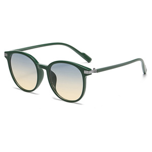 Twooo 5121 Diseñador Tonos Marco redondo Decoración Mujeres Gafas <span class=keywords><strong>de</strong></span> sol al por mayor - Product Image 5