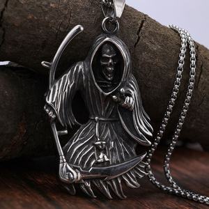 Collares de Moda al por Mayor, Colgante Gótico de Calavera con Guadaña de la Muerte, Colgante Punk de Acero Inoxidable para Motociclistas, Colgante de la Parca Plateado para Hombre - Product Image 1