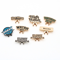 Épingles de revers personnalisées en alliage de zinc moulé sous pression, mignonnes, pour costume d'aviation, lettres, jeux, humeur, pour casquettes