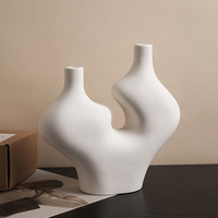 Vase TONFO en porcelaine haute température, double pointe, forme extraterrestre, noir mat, blanc uni, décoration d'intérieur moderne et minimaliste de luxe