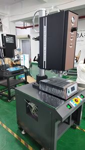 Mesin las plastik ultrasonik, dengan frekuensi 15kHz 220V voltase untuk pencetakan pilihan ultrasonik - Product Image 5