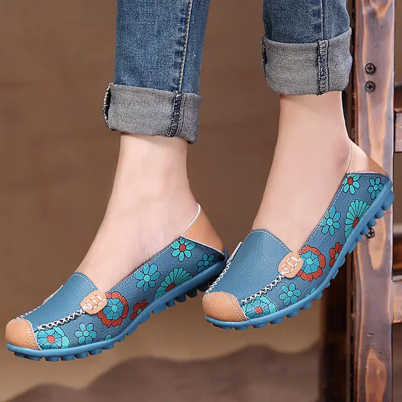 High Quality Big Size Flower Floral Fancy Leather Loafers bridal Moccasins Soft sole Ballet Round Toe women flat shoes ladies