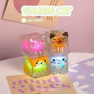 Figurine de collection Cat Great Ice Series, petite et mignonne, style <span class=keywords><strong>dessin</strong></span> animé, ornement de bureau, petit cadeau - Product Image 4