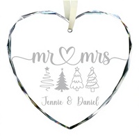 Ornement en verre personnalisé Monsieur/Madame 2026, cadeau de Noël pour couple nouvellement marié, ornement de mariage personnalisé avec nom et date