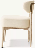 Chaise de salle à manger familiale au design contemporain et épuré, avec cadre large et confortable, forme atmosphérique, idéale pour le quotidien