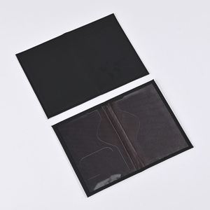 Porta Pasaportes de PU Personalizado con Cambio de Color y Acabado Suave - Ideal para Viajes y Regalos Promocionales - Product Image 3