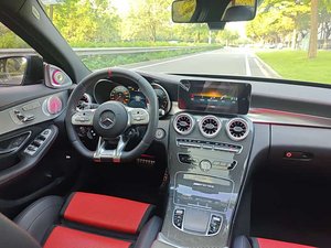 Mercedes-Benz <span class=keywords><strong>Classe</strong></span> <span class=keywords><strong>C</strong></span> AMG berline d'occasion <span class=keywords><strong>2022</strong></span>, conduite à gauche, automatique, turbo, sièges en cuir foncé, jantes R19, essence - Product Image 5