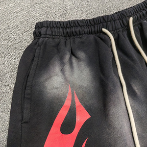 Produttore di Shorts con serigrafia lavata con acido 400 <span class=keywords><strong>pantaloncini</strong></span> <span class=keywords><strong>da</strong></span> <span class=keywords><strong>uomo</strong></span> in spugna francese pesante Gsm - Product Image 4