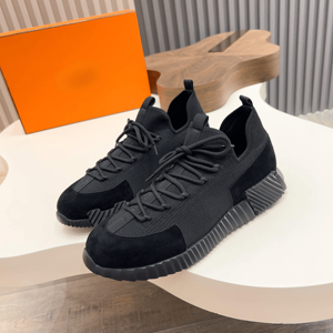 Zapatillas Urbanas Elegantes para Hombre con Estructura Estable, Resistentes al Desgaste, Amortiguación Extendida, Antideslizantes y con Soporte Firme - Product Image 1