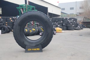 Neumático de Camión Neumático Nuevo LCH T-REX 13R22.5 para Todas las Posiciones de Rueda para Camiones Comerciales de Servicio Pesado Precio al por Mayor - Product Image 4