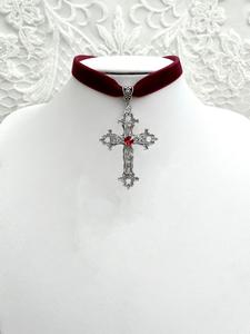 قلادة القوطية الكبيرة خمر عبر قلادة مزخرفة عبر الأسود المخملية الجرونج الأزياء قلادة هدية لها - Product Image 4