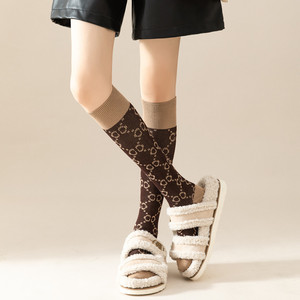 Chaussettes mi-mollet pour femme, style français, <span class=keywords><strong>marque</strong></span> tendance, motif lettre C, double broderie, respirantes, jacquard sans couture, effet Maillard, collection automne - Product Image 3