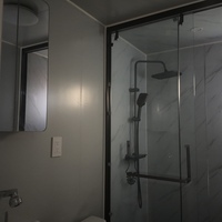 Maison conteneur à double aile de 20 pieds, pliable et modulaire, avec fenêtre coulissante, pour camping en extérieur et séjour à la ferme