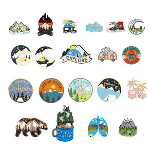 Épingles à revers personnalisées pour <span class=keywords><strong>la</strong></span> randonnée, l'alpinisme, <span class=keywords><strong>la</strong></span> forêt, l'exploration en plein air, l'<span class=keywords><strong>aventure</strong></span>, le camping, <span class=keywords><strong>la</strong></span> randonnée, épingles en émail personnalisées - Product Image 1