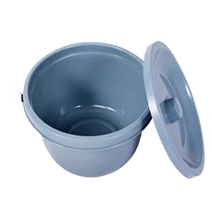 Bassin de toilette en plastique avec couvercle, rond, pour usage domestique - Product Image 1