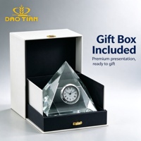 Horloge de bureau en cristal K9 personnalisée avec logo gravé, ornement de table en verre, cadeau pour anniversaire ou commémoration