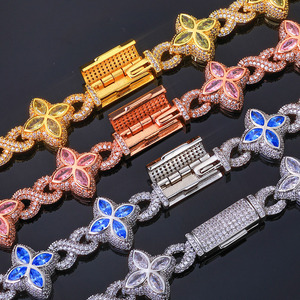 Pulsera <span class=keywords><strong>de</strong></span> Alta Gama Unisex con Diseño <span class=keywords><strong>de</strong></span> Trébol <span class=keywords><strong>de</strong></span> Cuatro <span class=keywords><strong>Hojas</strong></span> y Cadena <span class=keywords><strong>de</strong></span> Eslabones Cubanos con Patrón <span class=keywords><strong>de</strong></span> Planta <span class=keywords><strong>de</strong></span> Hierro, Estilo Hip Hop Europeo Americano Transfronterizo - Product Image 3