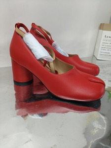 Women's Split-Toe Pig Hoof Shoes Ladies <b>Block</b> Heel Pumps Elastic Band Niche-Designed Horseshoe Quality High Heels - Product Image 2