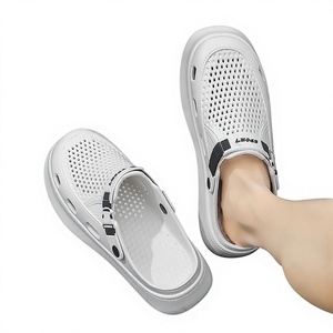 Zoccoli Funzionali da Uomo all'Ingrosso, Ordine all'Ingrosso, Suola Spessa, Scarpe da Giardino alla Moda con Rialzo, Ciabatte da Spiaggia Antiscivolo - Product Image 2