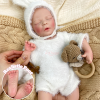 Poupée Reborn Bébé Fille 18 pouces en Silicone Pur, Peau Moyenne, Fard à Joues Peint à la Main pour la Diversité, la Collection et l'Affichage aux Artistes