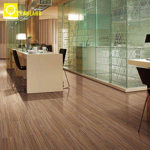 Décor de cour <span class=keywords><strong>Parquet</strong></span> Salle de cantine Café Intérieur Carreaux de sol en porcelaine émaillée en bois à Dubaï - Product Image 1