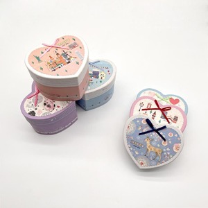 Custom Multi-Color Birthday Party Cute Gift Packaging Cardboard Paper Box with Heart Shape - Product Image 2