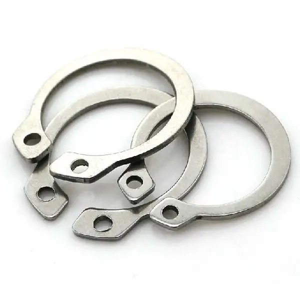 Cina produttore 65G anelli in acciaio per molle Standard Din 471, 472 ossido nero di ritegno anello ad anello a scatto