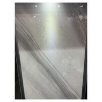 Panneaux de marbre sans soudure à haute brillance adaptés aux intérieurs contemporains respectueux de l'environnement Carreaux de porcelaine