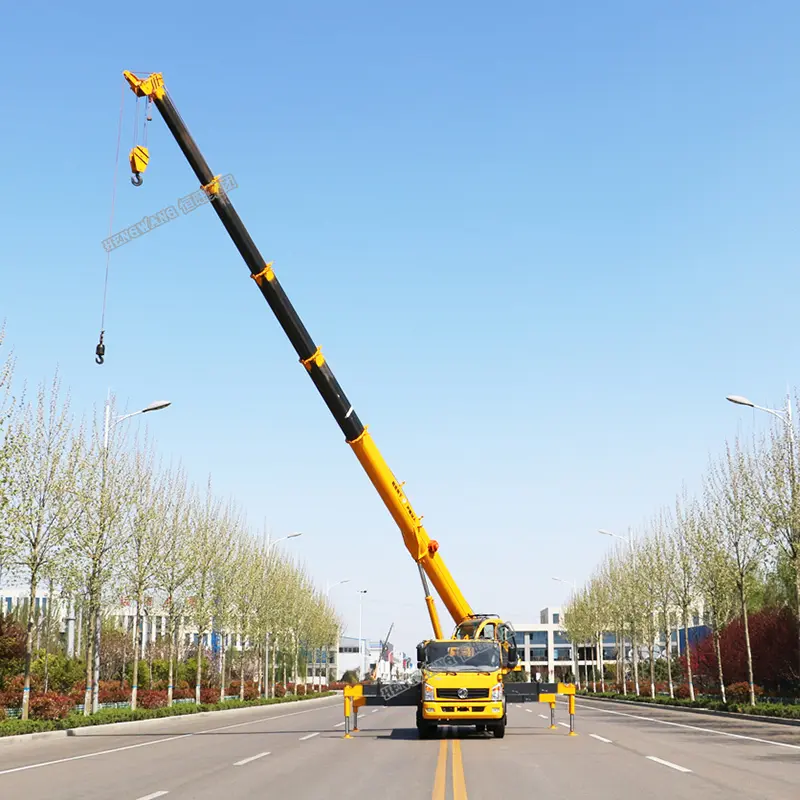 HENGWANG truck mounted crane telescopic boom hydraulic lifting 10t truck crane price