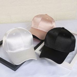 Casquettes de baseball en satin uni personnalisées à 6 panneaux, tendance et abordables - Product Image 1